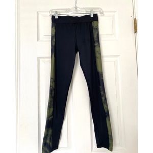 Black Camo leggings